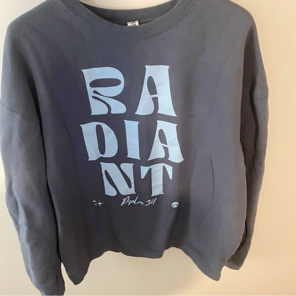Radiant Blue Sweatshirt - Picture 2 of 6